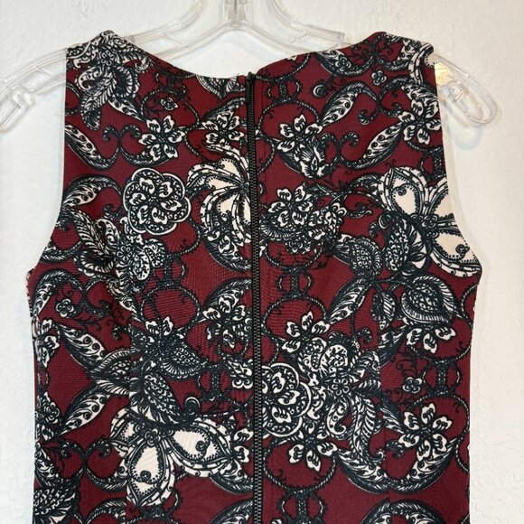Closet London Fit & Flare Dress Burgundy Black & White Floral Sleeveless Size 4 - Picture 4 of 10